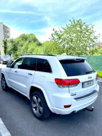 Jeep GRAND CHEROKEE — Photo 4