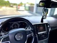 Jeep GRAND CHEROKEE — Photo 14