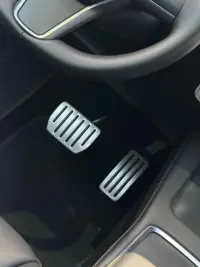 Tesla MODEL 3 — Fotografia 10